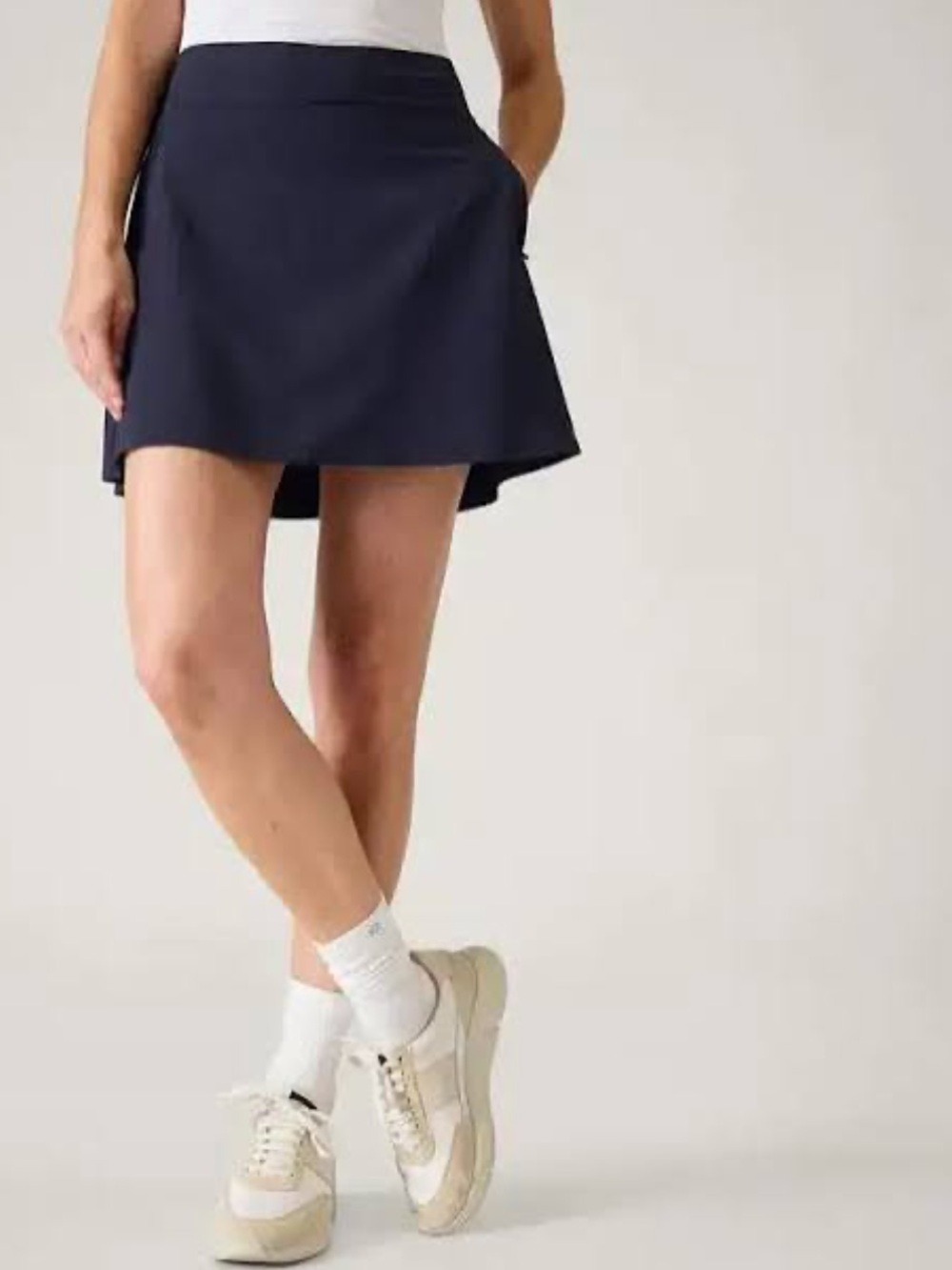 ATHLETA Brooklyn Heights High Rise Skort 4 zippered pockets navy blue size 12